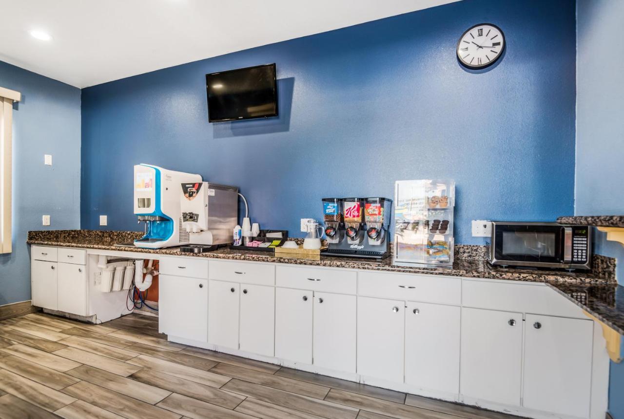 Scottish Inns & Suites Iah Airport-Beltway 8 Houston Ngoại thất bức ảnh